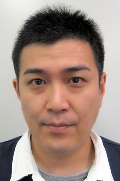 Takayuki Sakazume interpreta Scarlthos (voice)