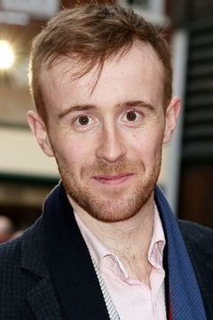 John Heffernan interpreta Neddie Cussen