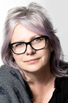 Heba Thorisdottir interpreta Make-Up Artist Sonya