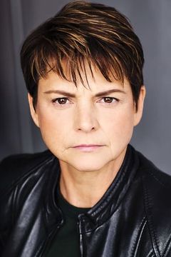 Wenne Alton Davis interpreta Gloria