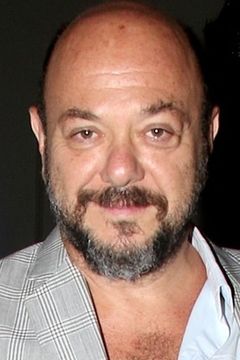 Luis Ziembrowski interpreta Miguel