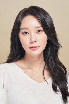 Bae Jin-ah interpreta Bar Hostess