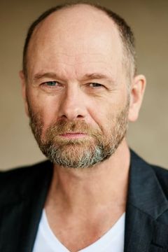 Stephen Papps interpreta Bluebeard