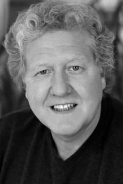 Iain Lauchlan interpreta Chef Tattie (voice)