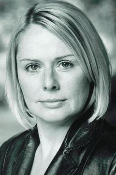 Heather Craney interpreta Ruby