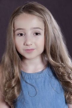 Laurel Griggs interpreta Evelyn's Daughter