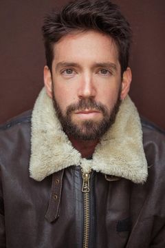 Blaise Pettebone interpreta Marc Pierret
