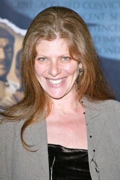 Eliza Roberts interpreta Brunella
