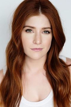 Mimi Gianopulos interpreta Bella