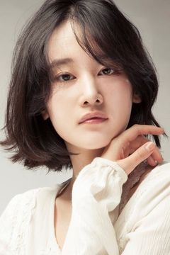 Jeon Jong-seo interpreta Shin Hae-mi
