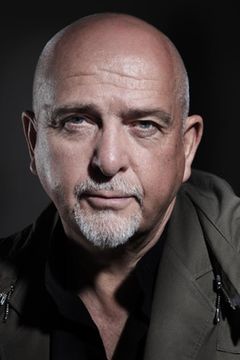 Peter Gabriel interpreta Himself
