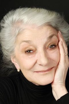 Jane Lapotaire interpreta Granny