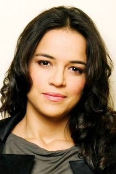 Michelle Rodriguez interpreta Paz (voice)