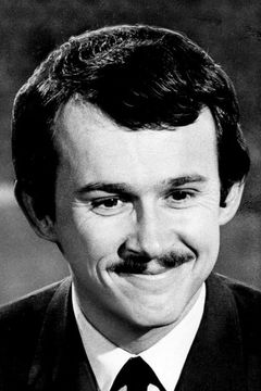 Dick Smothers interpreta Senator
