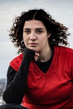 Ahlaam Teghadouini interpreta Collega di Sophie