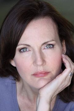 Christina Rouner interpreta Lenox Lounge Patron (uncredited)