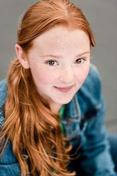 Mia Bagley interpreta Anna Geller