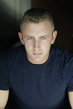 Gavin McCulley interpreta Starks