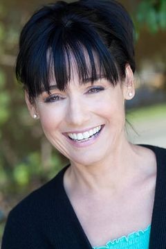 Jill Schoelen interpreta Christine Day