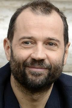 Fabio Volo interpreta Mario