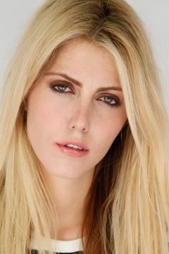 Yvonne Zima interpreta Miss Elk Ridge