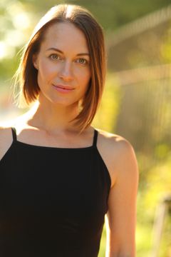 Kezia Burrows interpreta Baroness Jane Alcott