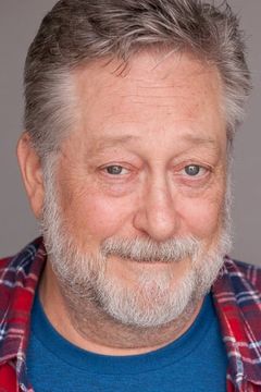 Jeffrey Markle interpreta Dr. Wayne