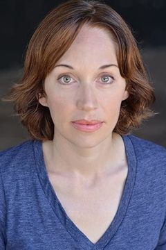 Annie Humphrey interpreta Trial Erudite Allegiant Member