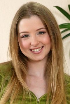 Sunny Lane interpreta Porn Actress (uncredited)