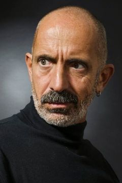 Fernando Pardo interpreta Sicora