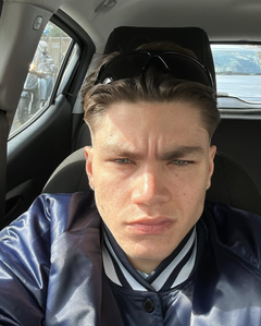 Pasquale Brunetti interpreta Michele Coppola