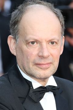 Denis Podalydès interpreta Thierry