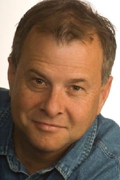 Brent Sheppard interpreta Ranger (uncredited)