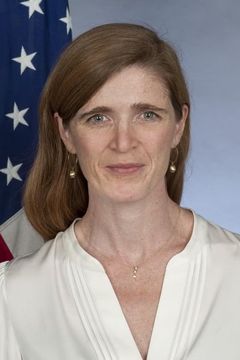 Samantha Power interpreta Self (uncredited)