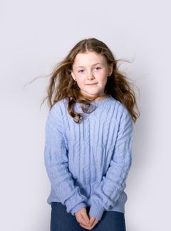Faye Brazil interpreta Loretta Furlong