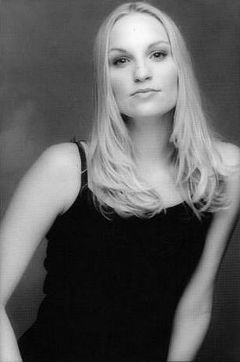 Tiffany Marie Wilson interpreta Jenny Patterson