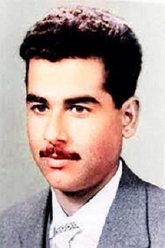 Saddam Hussein interpreta Self (archive footage)