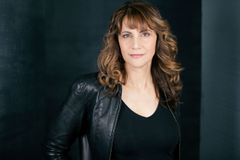 Laura Di Cicco interpreta Grieving Parent #2