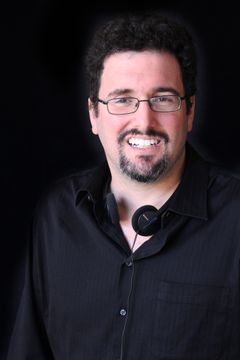 Mark A. Altman interpreta Hazmat Recovery Team