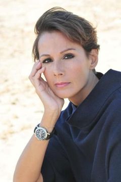 Anna Kanakis interpreta Marina
