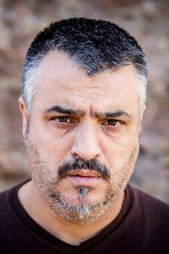 Ilir Jacellari interpreta Altistin Precetaj