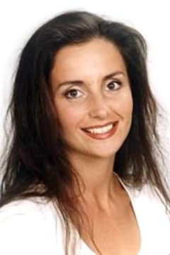 Andrea Fazekas interpreta Horst's Wife