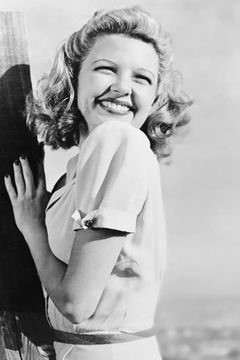Marjorie Reynolds interpreta Roberta'Bobbie' Logan