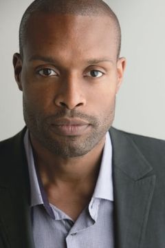 Benton Greene interpreta Brooklyn Cop