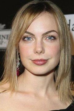 Amanda Walsh interpreta Minnie Tyco