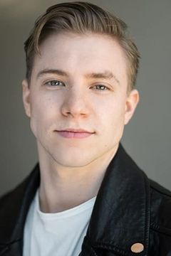 Jared Outten interpreta Dancer and Chorus Performer