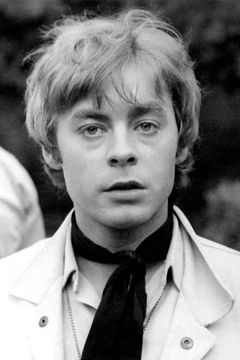 Hywel Bennett interpreta Colbert