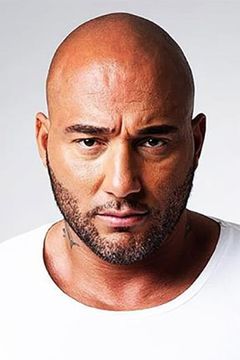 Kamel Guenfoud interpreta Frère Cherkaoui 2