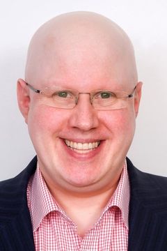 Matt Lucas interpreta Cousin Tom