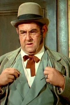 Larry D. Mann interpreta Train Conductor
